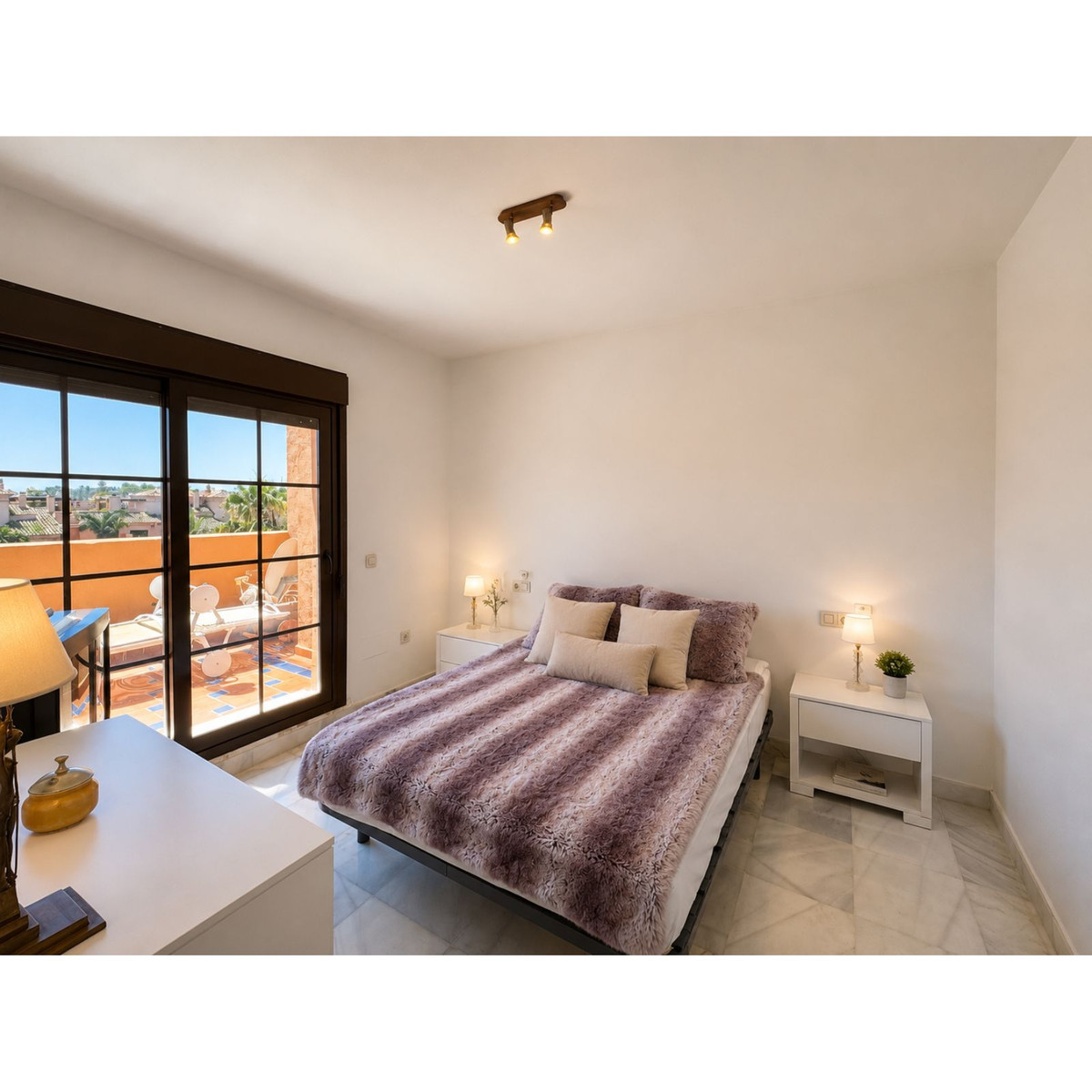 3 Bed Apartment for sale in Estepona Costa Del Sol, Málaga, Spain