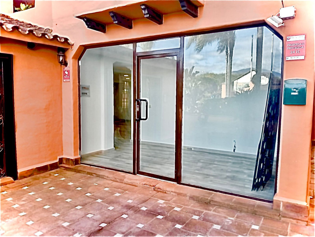 1 Bed Commercial unit for sale in Estepona Costa Del Sol, Málaga, Spain