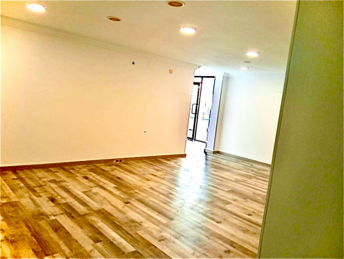 1 Bed Commercial unit for sale in Estepona Costa Del Sol, Málaga, Spain