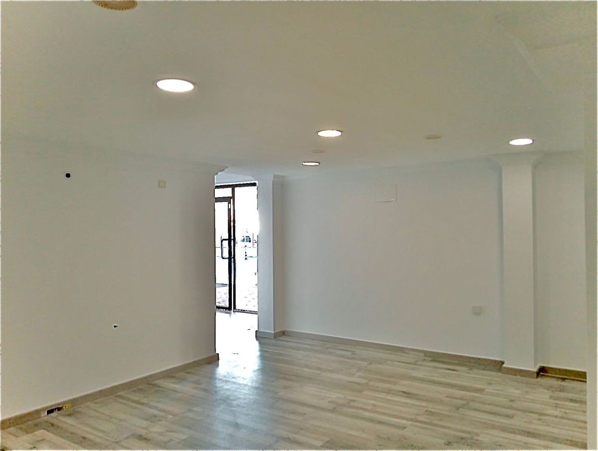 1 Bed Commercial unit for sale in Estepona Costa Del Sol, Málaga, Spain