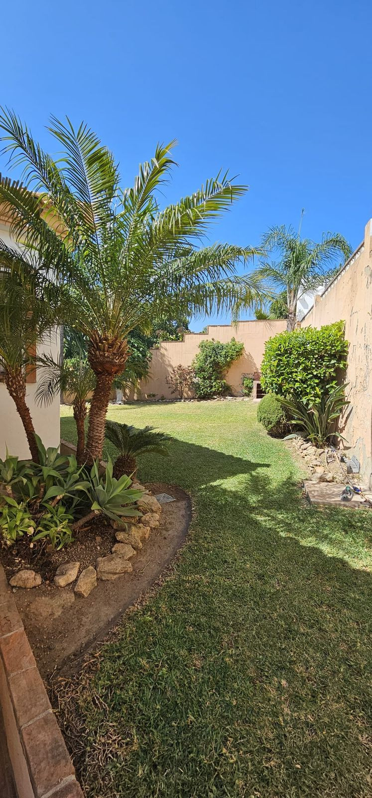 5 Bed Townhouse for sale in El Rosario Costa Del Sol, Málaga, Spain