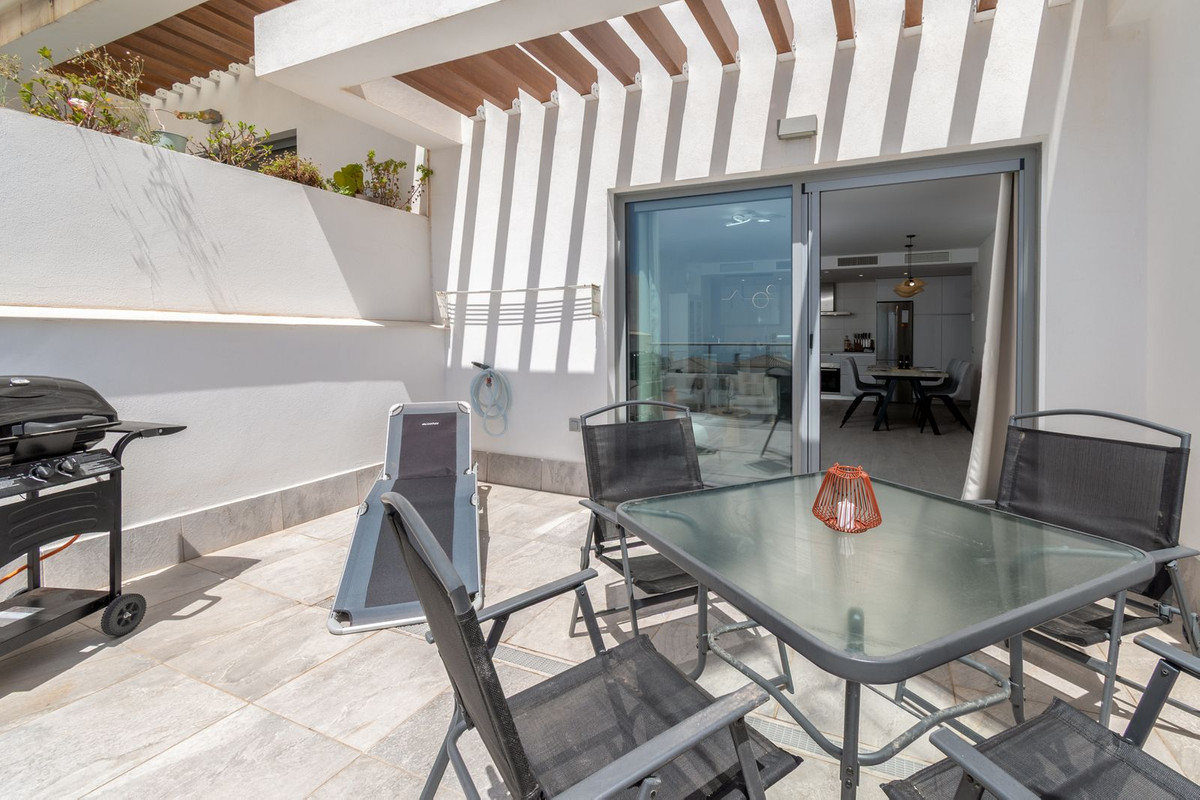 3 Bed Apartment for sale in Benalmadena Pueblo Costa Del Sol, Málaga, Spain