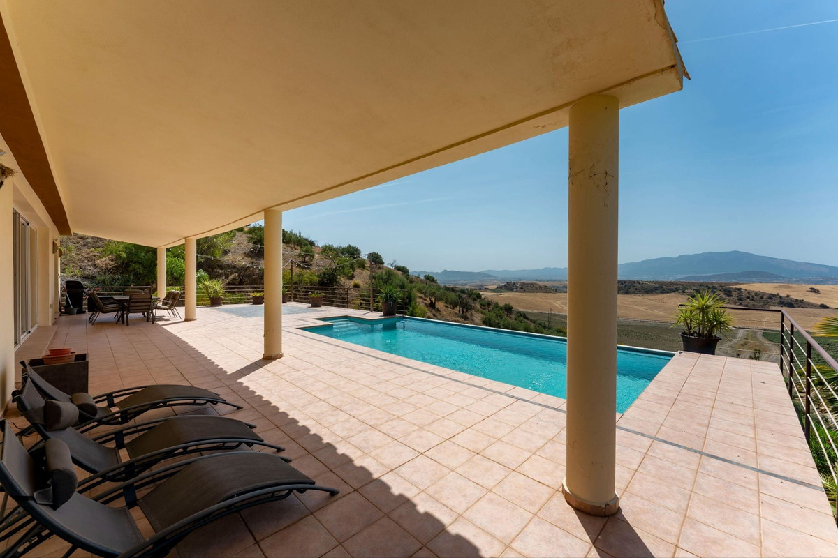 3 Bed Townhouse for sale in Cártama Costa Del Sol, Málaga, Spain