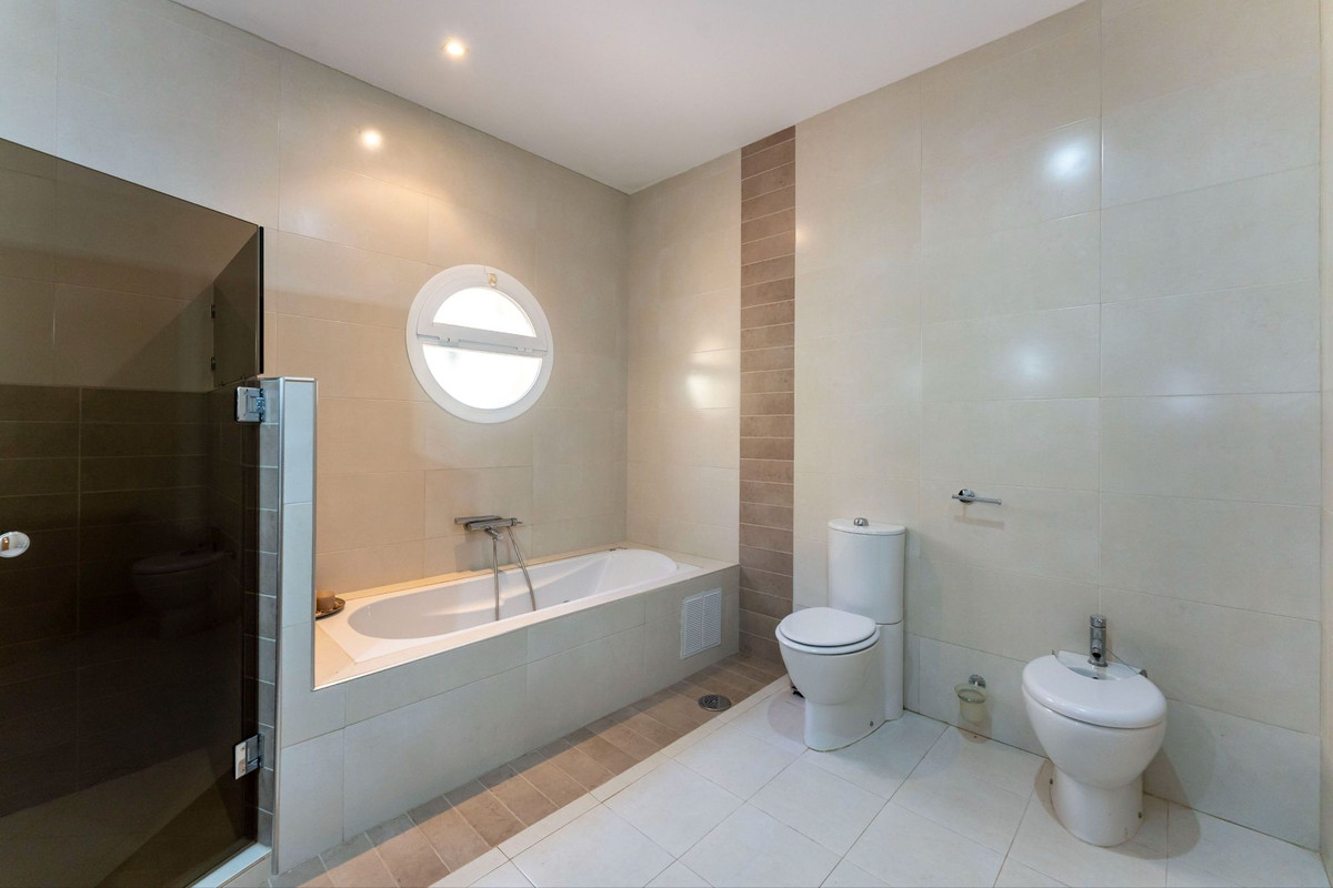 3 Bed Townhouse for sale in Cártama Costa Del Sol, Málaga, Spain