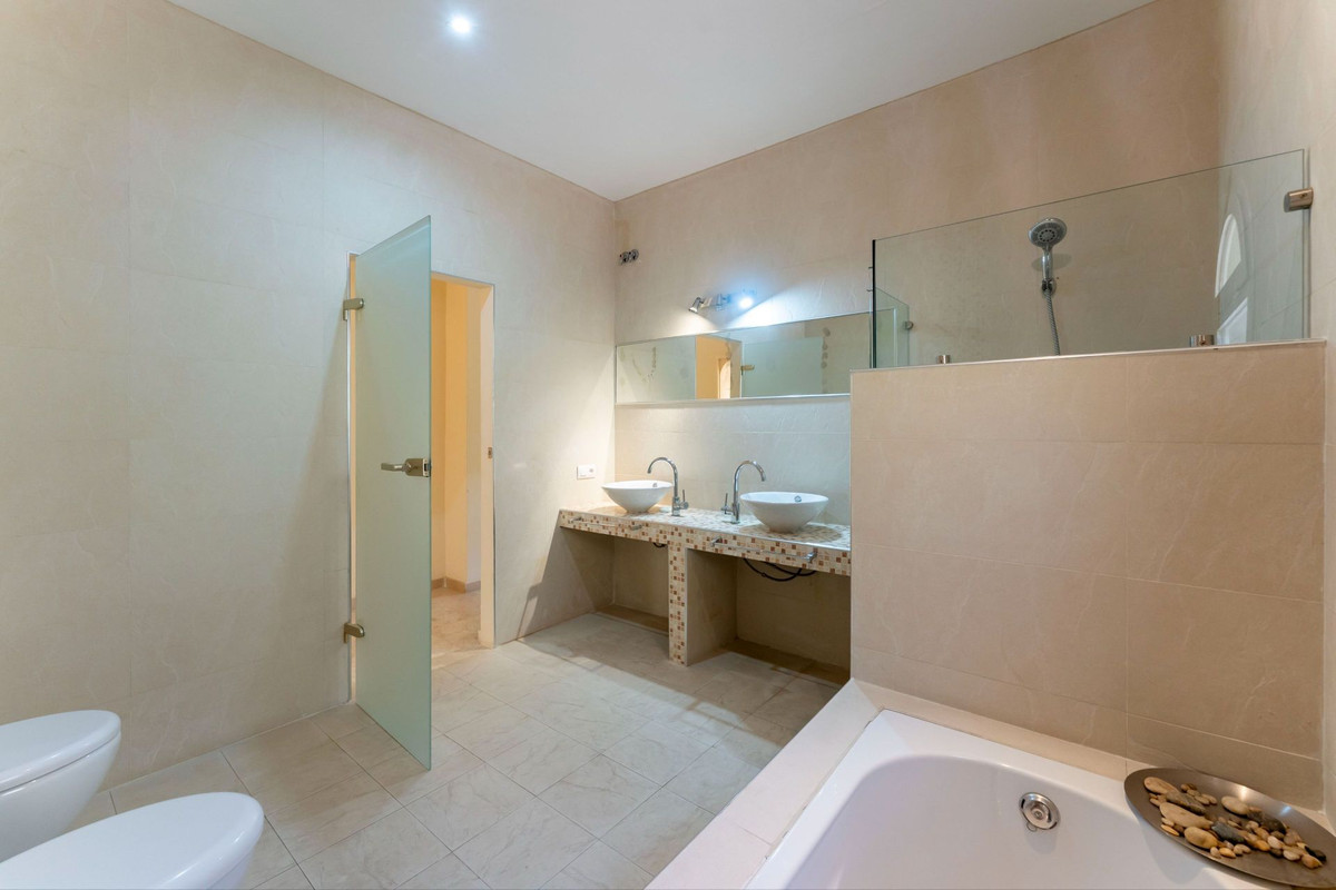 3 Bed Townhouse for sale in Cártama Costa Del Sol, Málaga, Spain
