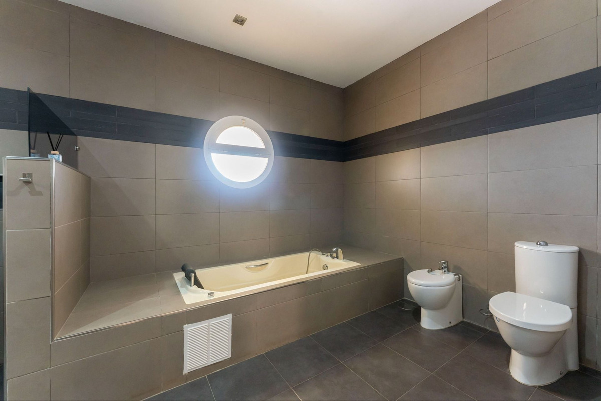3 Bed Townhouse for sale in Cártama Costa Del Sol, Málaga, Spain