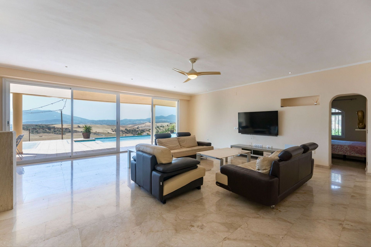 3 Bed Townhouse for sale in Cártama Costa Del Sol, Málaga, Spain