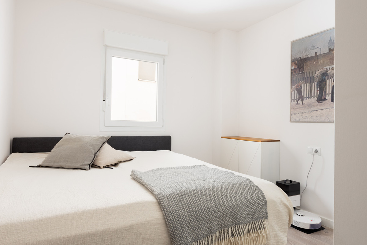 3 Bed Apartment for sale in La Campana Costa Del Sol, Málaga, Spain