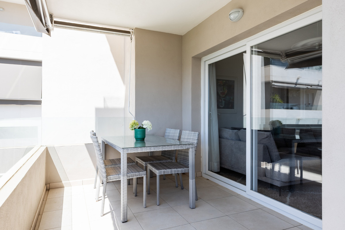3 Bed Apartment for sale in La Campana Costa Del Sol, Málaga, Spain