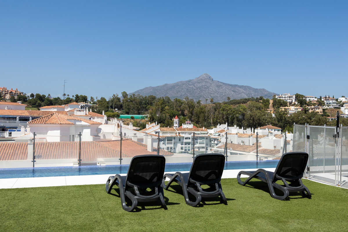3 Bed Apartment for sale in La Campana Costa Del Sol, Málaga, Spain