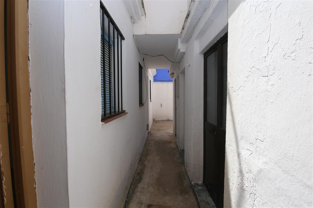 9 Bed Townhouse for sale in Estepona Costa Del Sol, Málaga, Spain