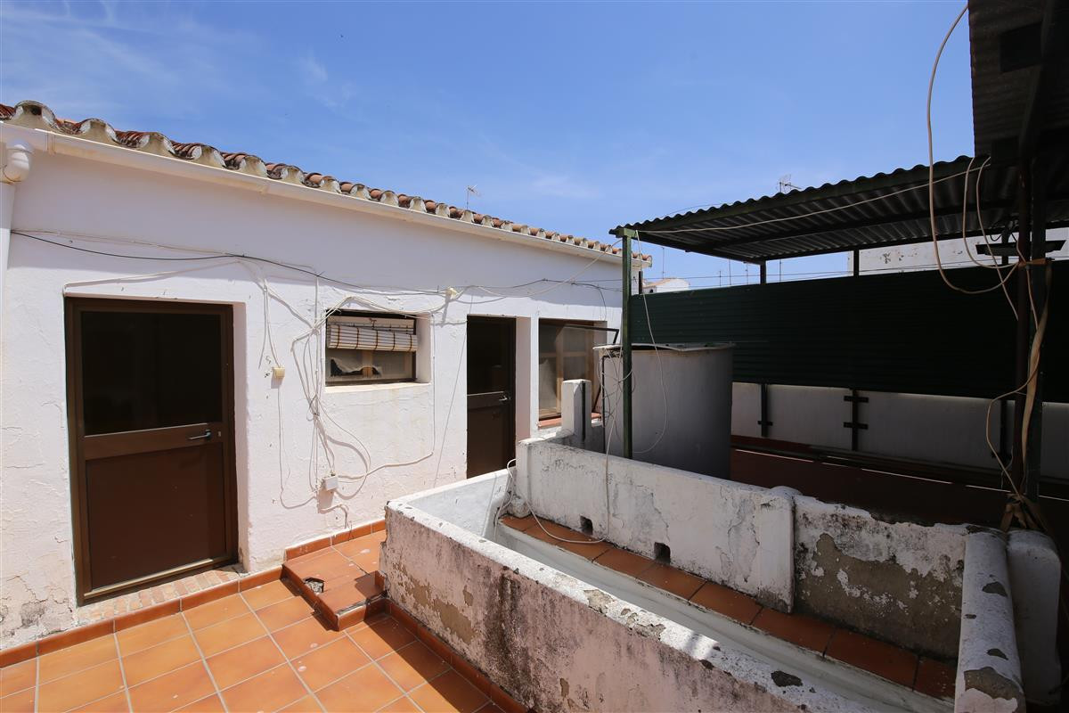 9 Bed Townhouse for sale in Estepona Costa Del Sol, Málaga, Spain