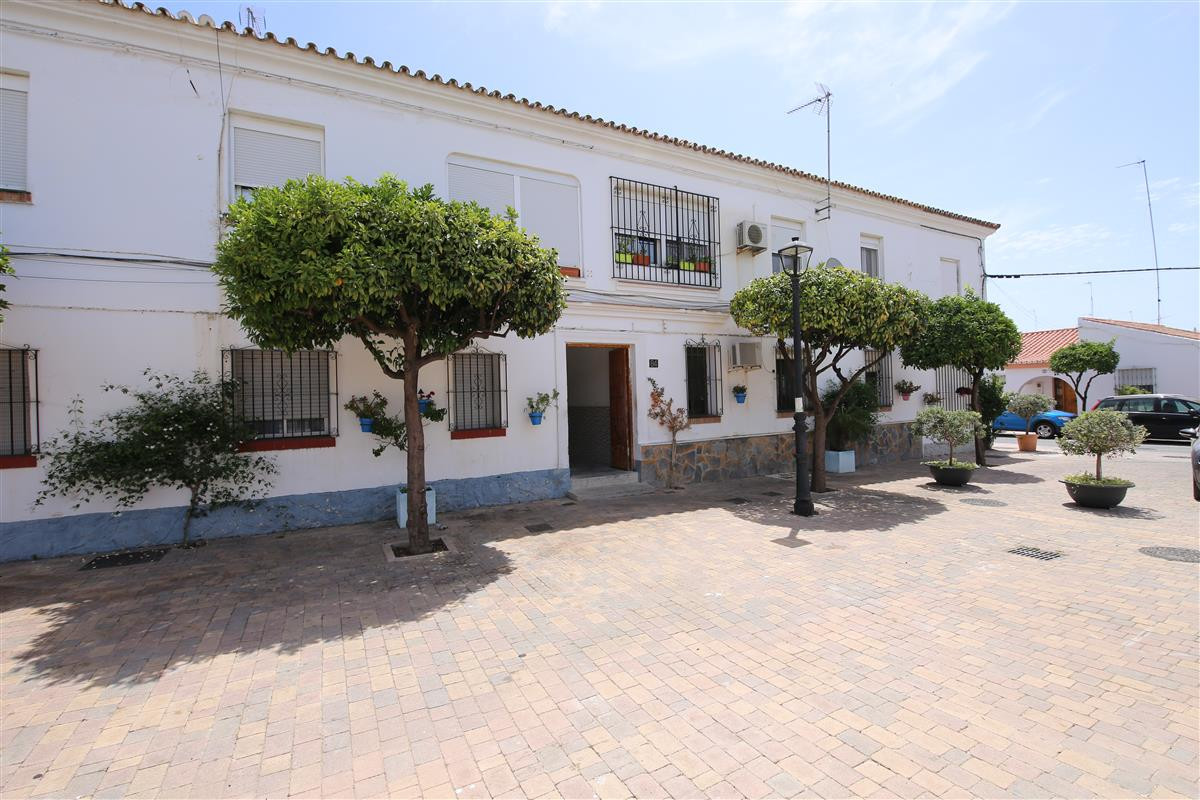 9 Bed Townhouse for sale in Estepona Costa Del Sol, Málaga, Spain