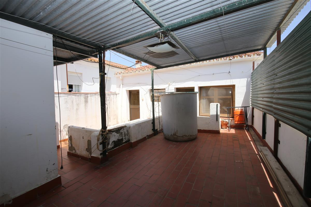 9 Bed Townhouse for sale in Estepona Costa Del Sol, Málaga, Spain