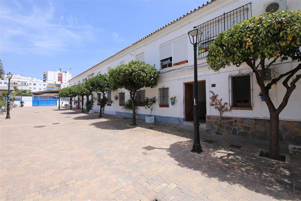 9 Bed Townhouse for sale in Estepona Costa Del Sol, Málaga, Spain