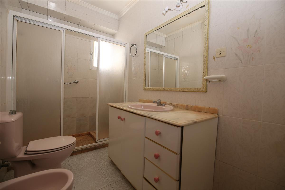 9 Bed Townhouse for sale in Estepona Costa Del Sol, Málaga, Spain