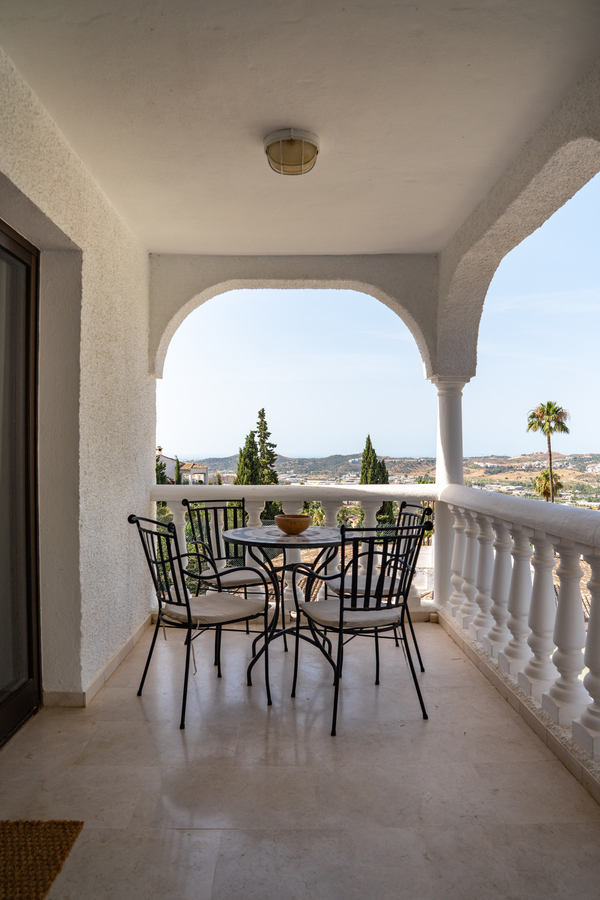 6 Bed Townhouse for sale in Sierrezuela Costa Del Sol, Málaga, Spain