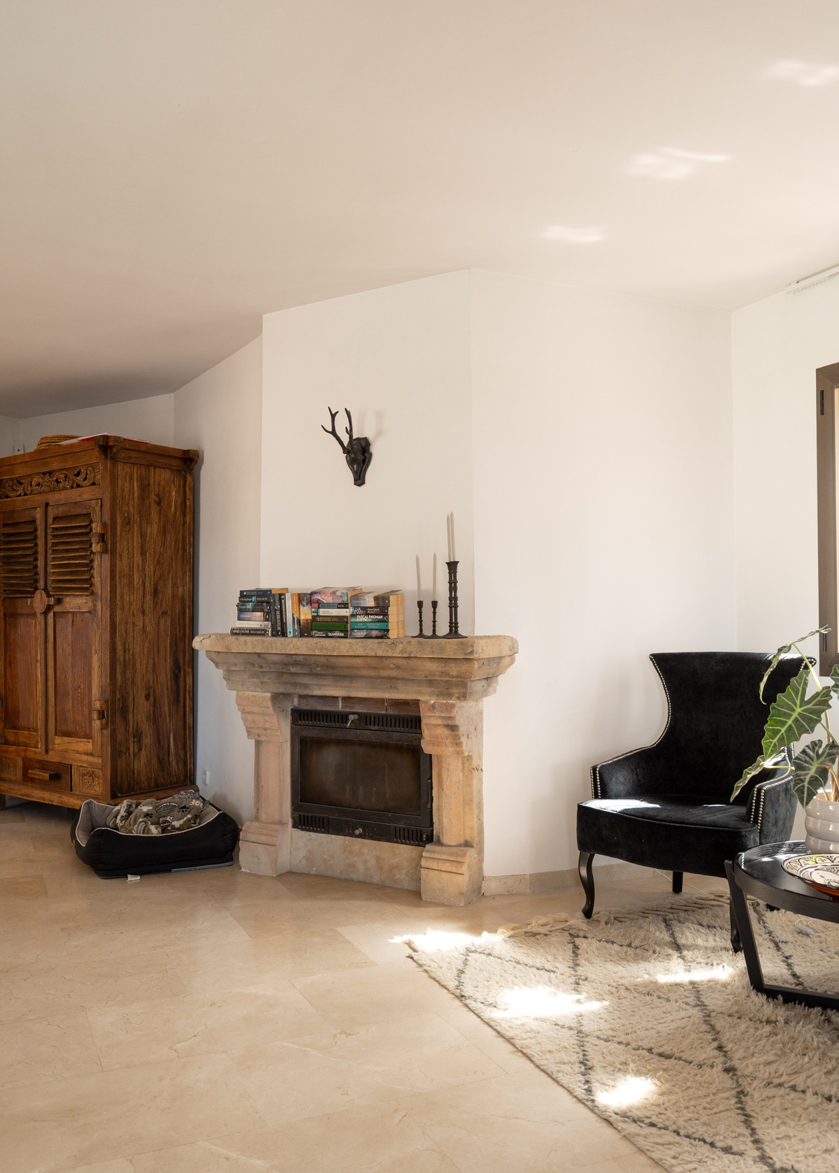 6 Bed Townhouse for sale in Sierrezuela Costa Del Sol, Málaga, Spain