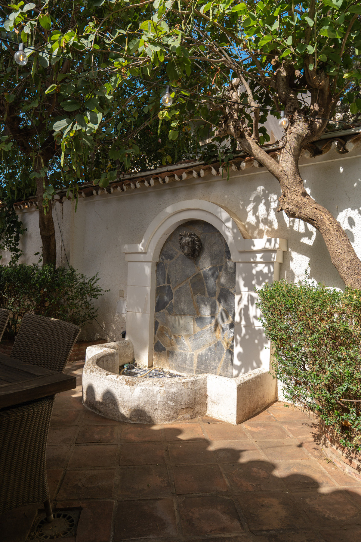 6 Bed Townhouse for sale in Sierrezuela Costa Del Sol, Málaga, Spain