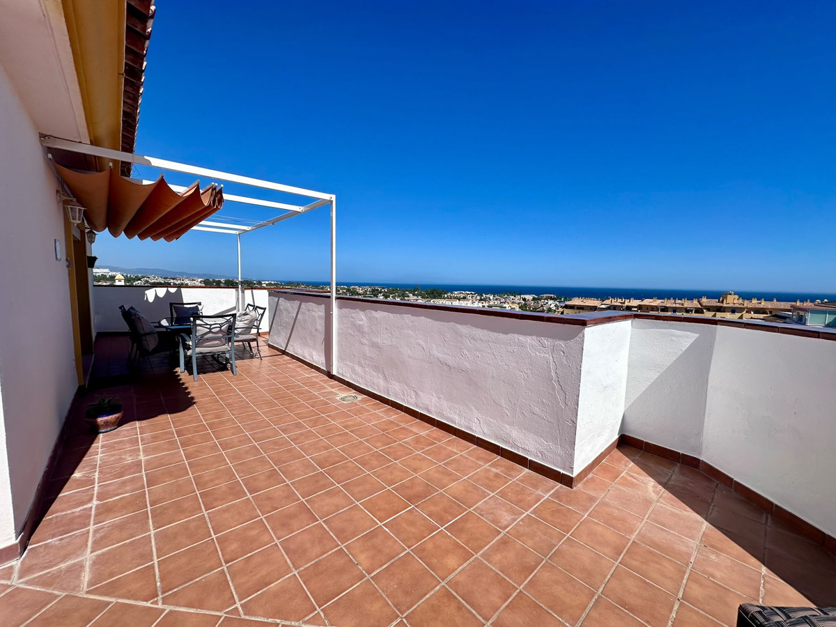 3 Bed Apartment for sale in San Pedro De Alcántara Costa Del Sol, Málaga, Spain