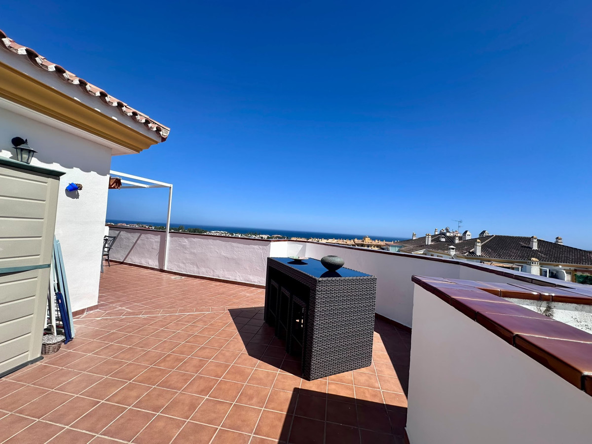 3 Bed Apartment for sale in San Pedro De Alcántara Costa Del Sol, Málaga, Spain