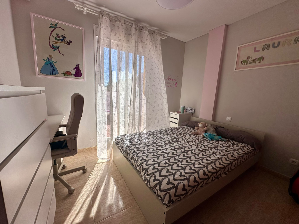 3 Bed Apartment for sale in San Pedro De Alcántara Costa Del Sol, Málaga, Spain