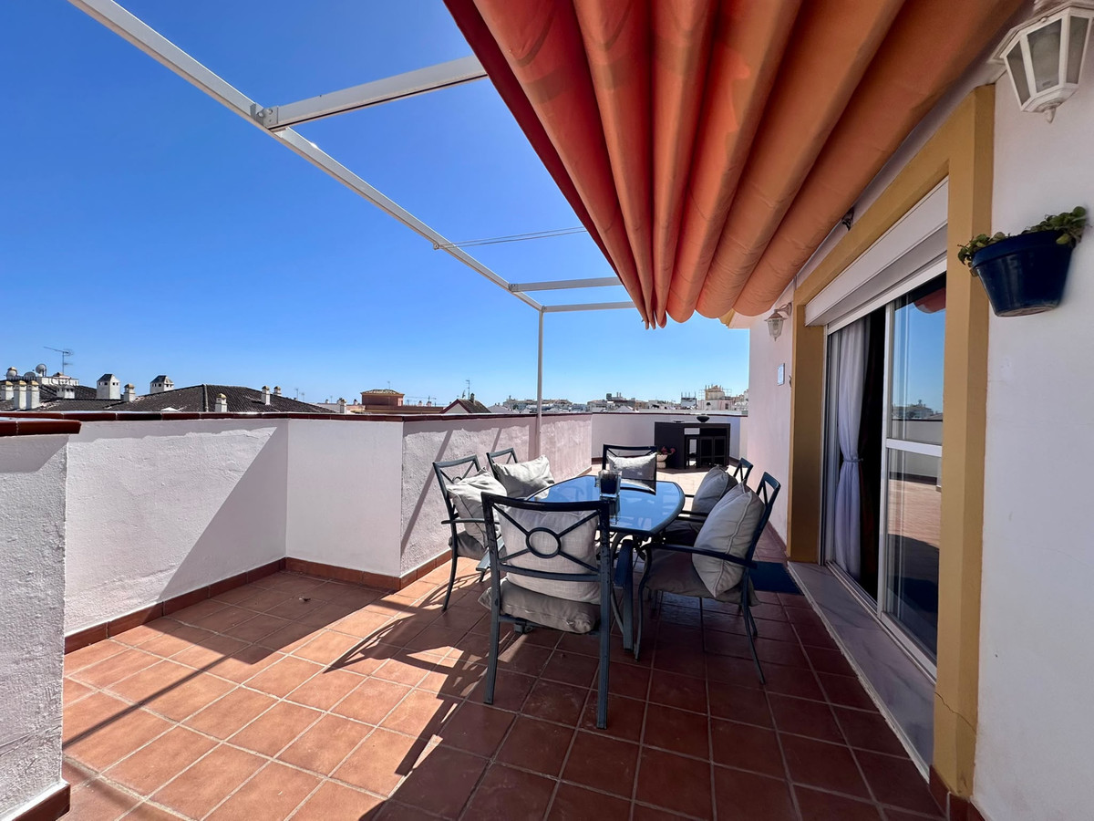 3 Bed Apartment for sale in San Pedro De Alcántara Costa Del Sol, Málaga, Spain