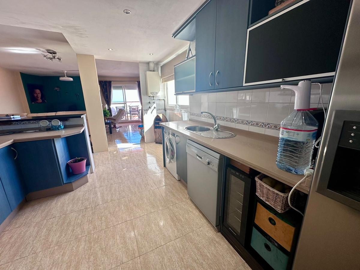 3 Bed Apartment for sale in San Pedro De Alcántara Costa Del Sol, Málaga, Spain