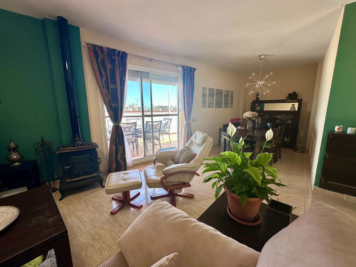 3 Bed Apartment for sale in San Pedro De Alcántara Costa Del Sol, Málaga, Spain