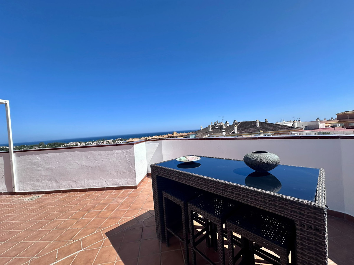 3 Bed Apartment for sale in San Pedro De Alcántara Costa Del Sol, Málaga, Spain