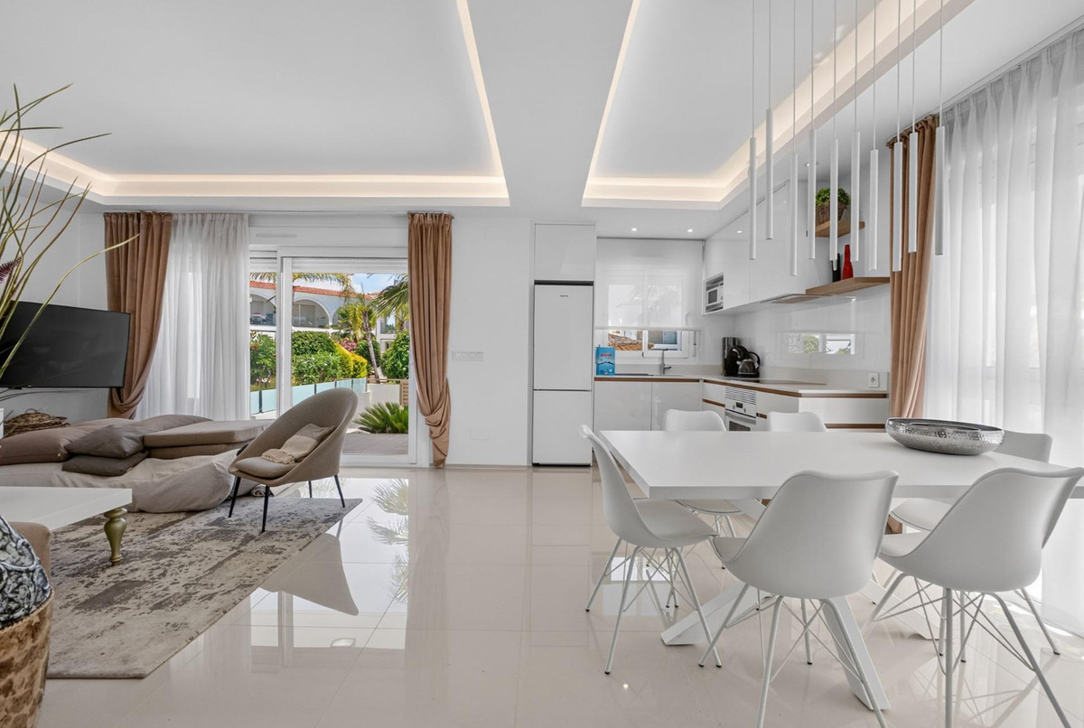 2 Bed Apartment for sale in Rojales Costa Blanca, Alicante, Spain