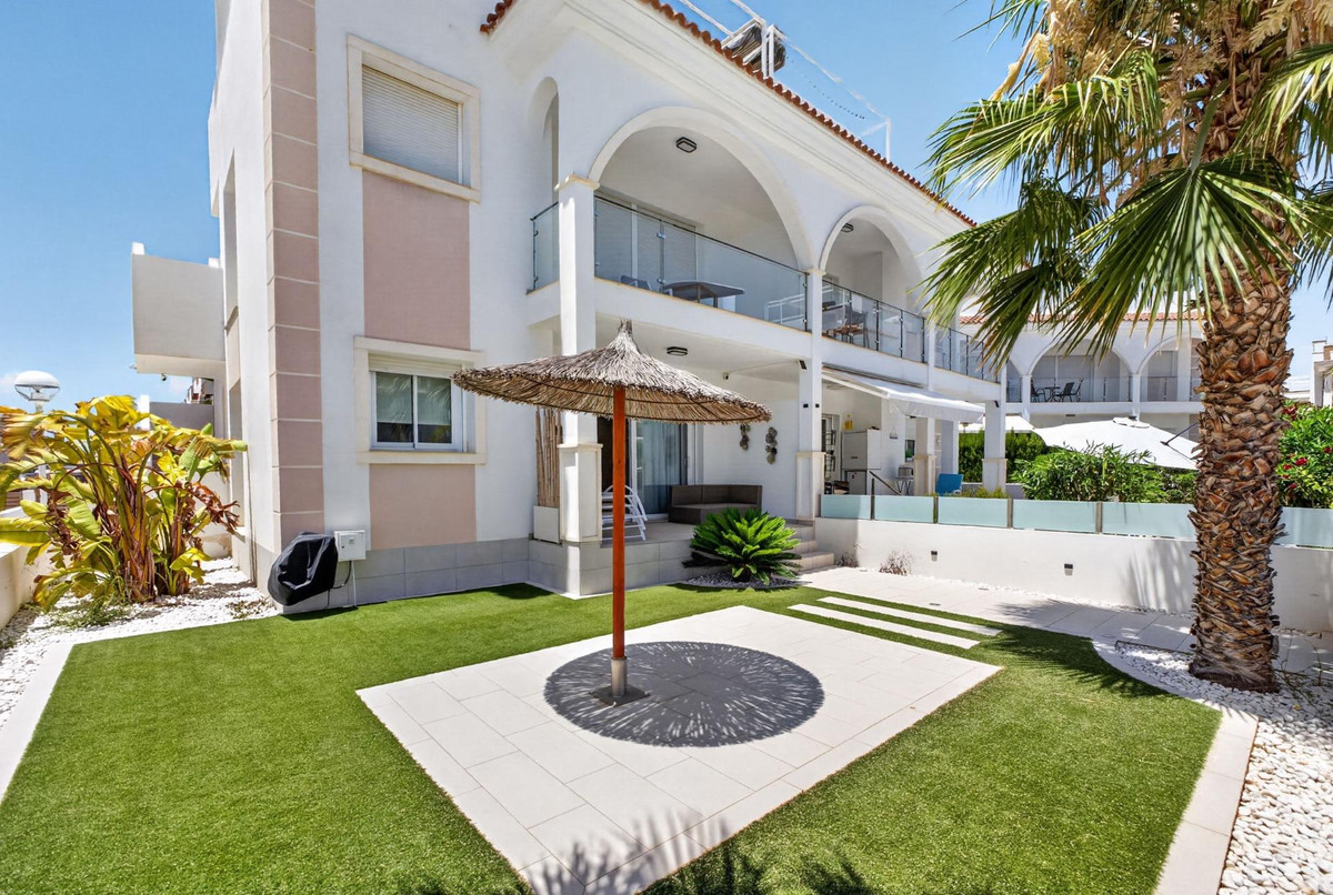 2 Bed Apartment for sale in Rojales Costa Blanca, Alicante, Spain