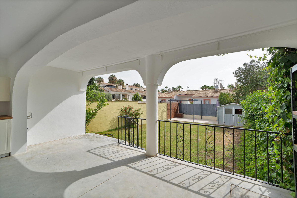3 Bed Townhouse for sale in Estepona Costa Del Sol, Málaga, Spain