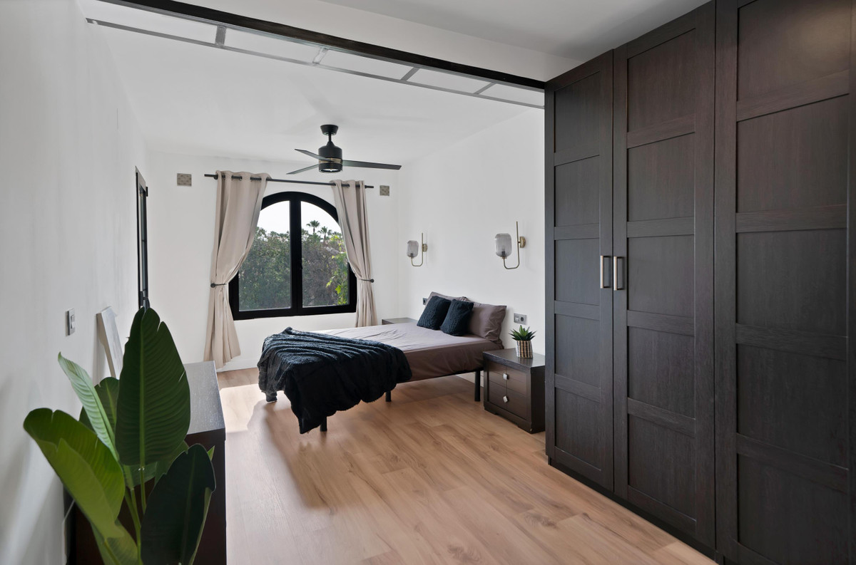 3 Bed Townhouse for sale in Estepona Costa Del Sol, Málaga, Spain