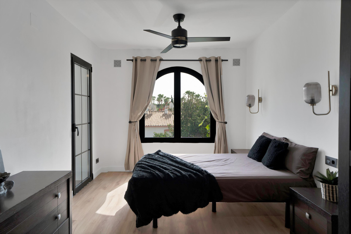 3 Bed Townhouse for sale in Estepona Costa Del Sol, Málaga, Spain