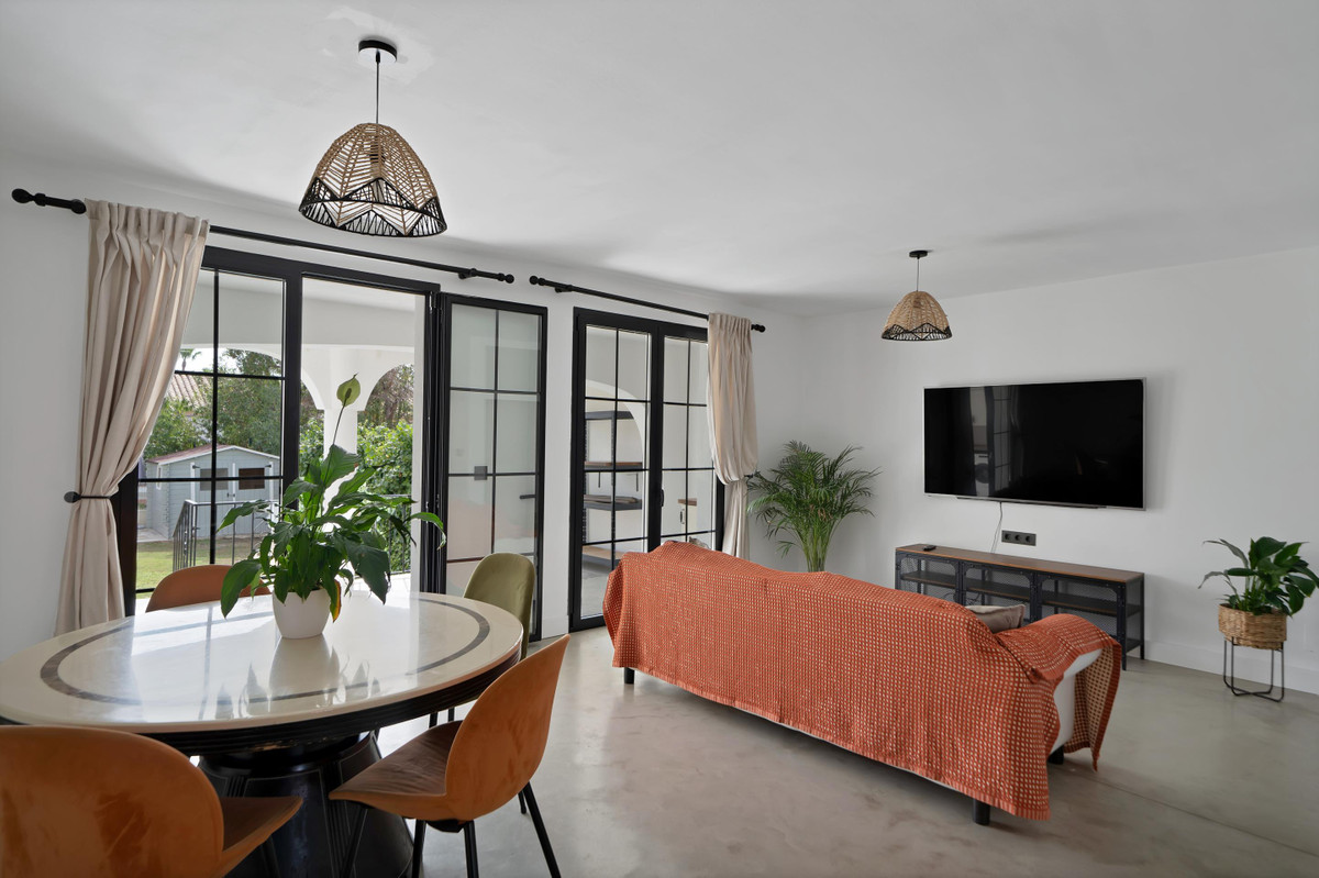 3 Bed Townhouse for sale in Estepona Costa Del Sol, Málaga, Spain