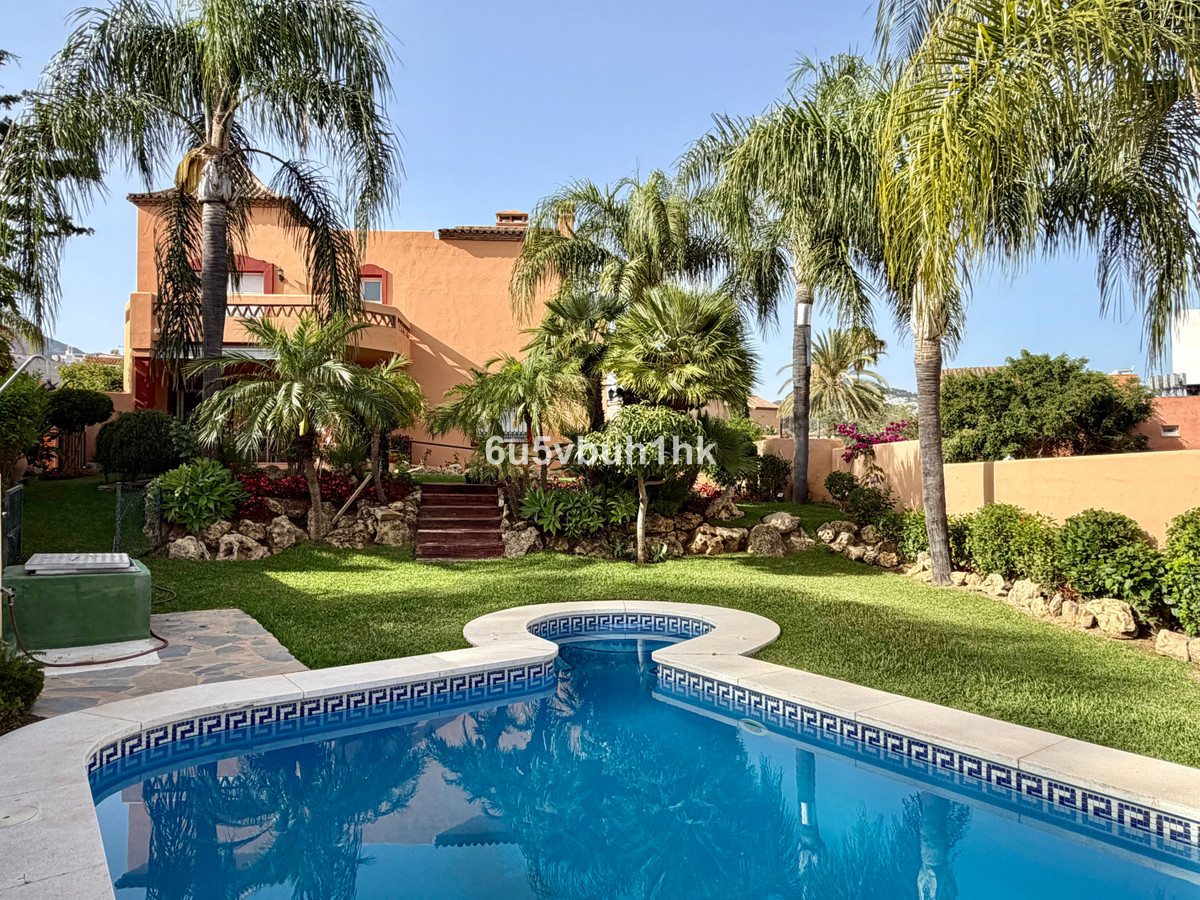 7 Bed Townhouse for sale in Marbella Costa Del Sol, Málaga, Spain