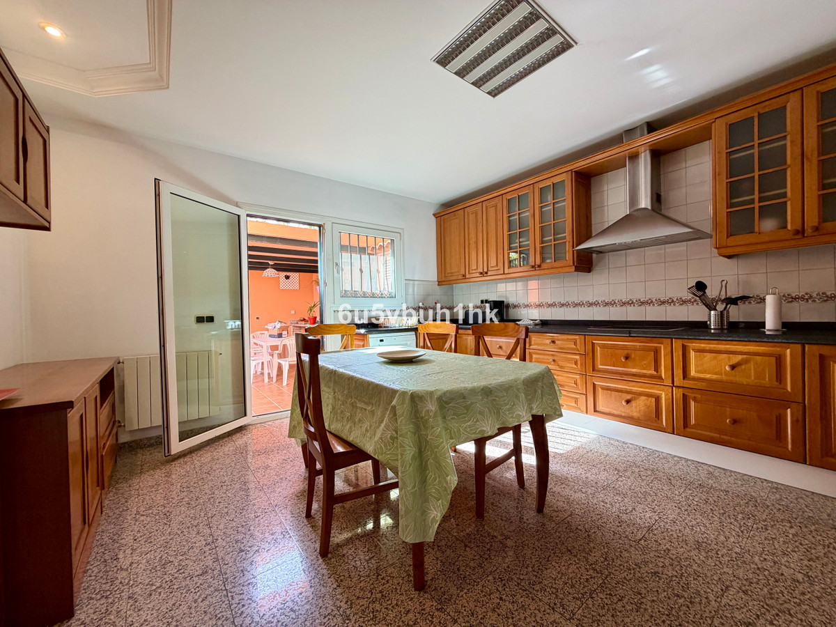 7 Bed Townhouse for sale in Marbella Costa Del Sol, Málaga, Spain