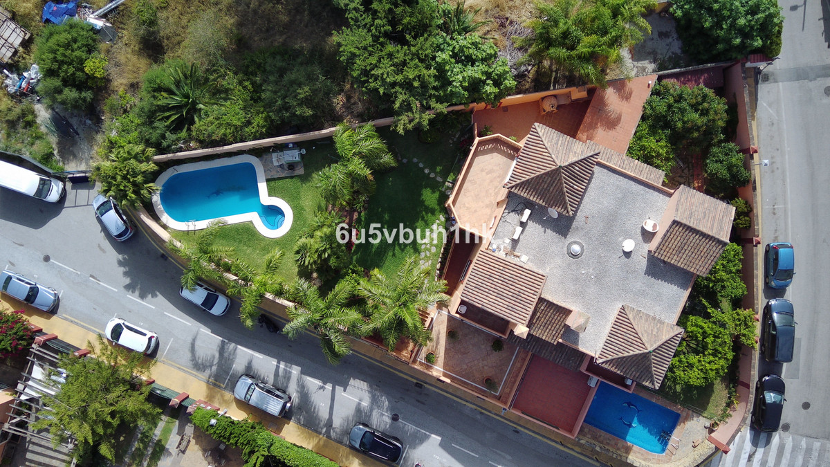 7 Bed Townhouse for sale in Marbella Costa Del Sol, Málaga, Spain