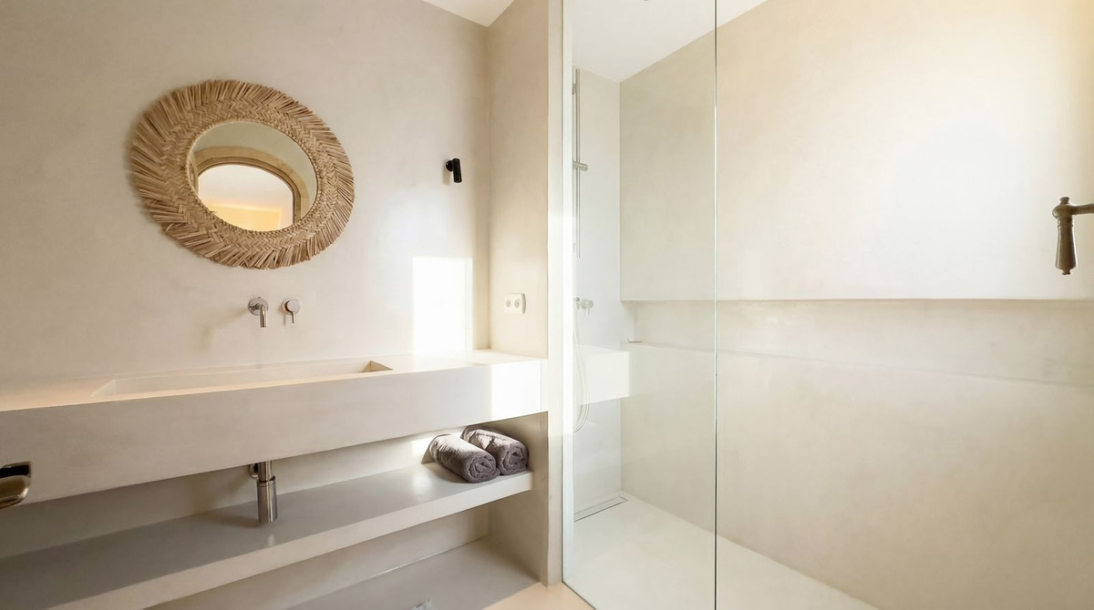 5 Bed Townhouse for sale in Alhaurín El Grande Costa Del Sol, Málaga, Spain