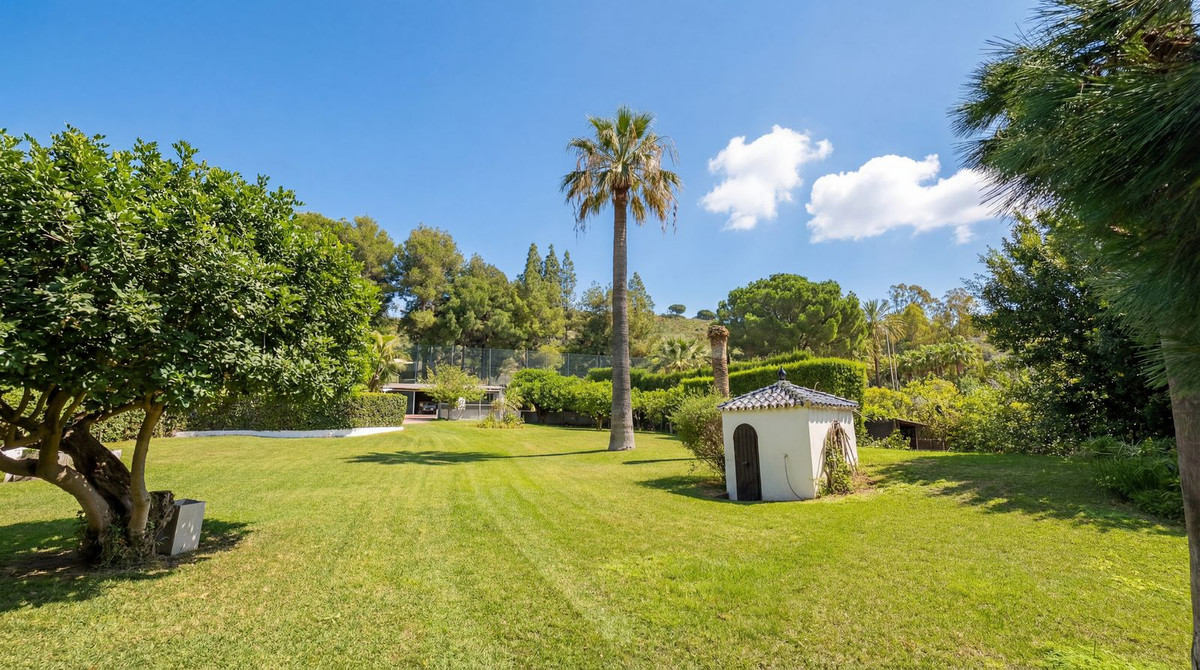 5 Bed Townhouse for sale in Alhaurín El Grande Costa Del Sol, Málaga, Spain