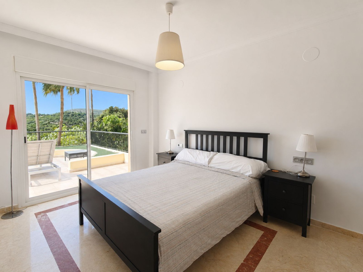 Se vende Apartamento Planta Media de 3 dormitorios en Costa Del Sol, Cadiz, España