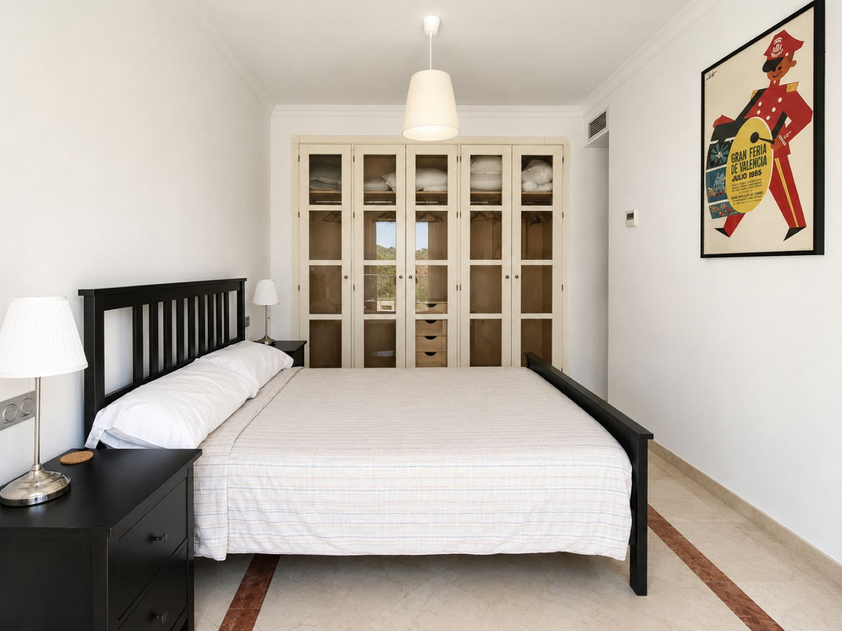 Se vende Apartamento Planta Media de 3 dormitorios en Costa Del Sol, Cadiz, España