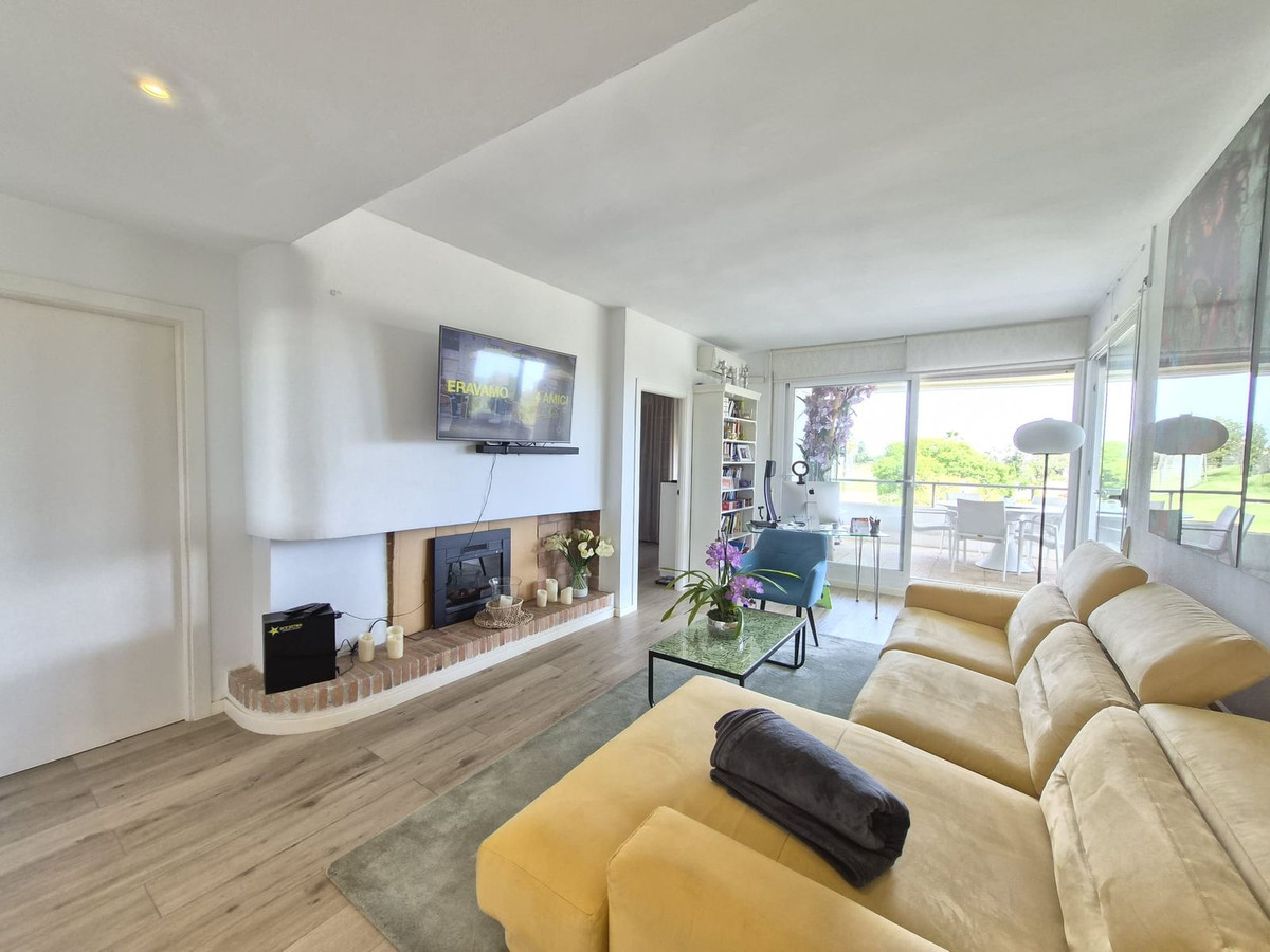 2 Bed Apartment for sale in Guadalmina Alta Costa Del Sol, Málaga, Spain