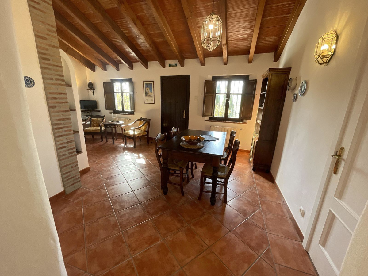 5 Bed Townhouse for sale in Villanueva De La Concepcion Costa Del Sol, Málaga, Spain