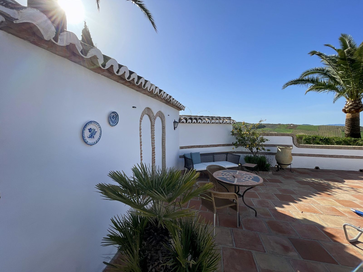5 Bed Townhouse for sale in Villanueva De La Concepcion Costa Del Sol, Málaga, Spain