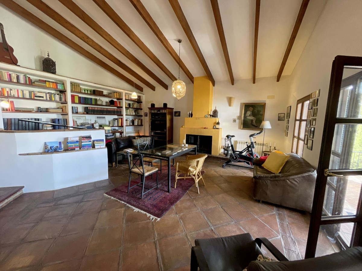 5 Bed Townhouse for sale in Villanueva De La Concepcion Costa Del Sol, Málaga, Spain