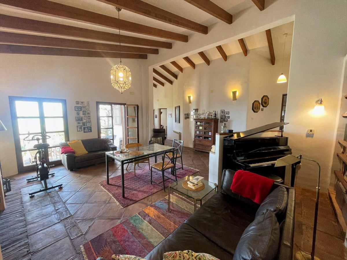 5 Bed Townhouse for sale in Villanueva De La Concepcion Costa Del Sol, Málaga, Spain