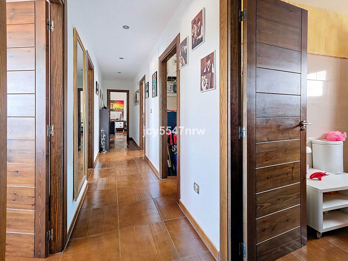 4 Bed Townhouse for sale in Pinoso Costa Blanca, Alicante, Spain