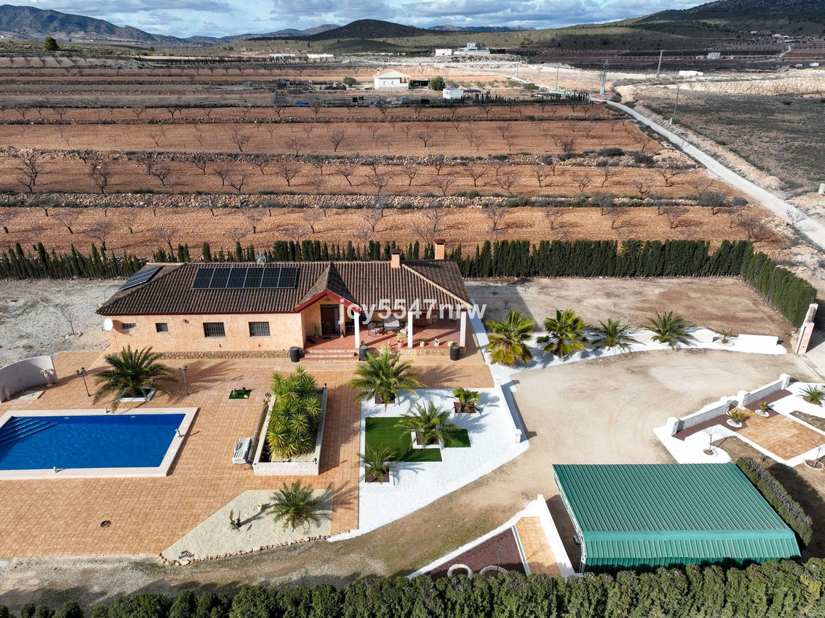 4 Bed Townhouse for sale in Pinoso Costa Blanca, Alicante, Spain